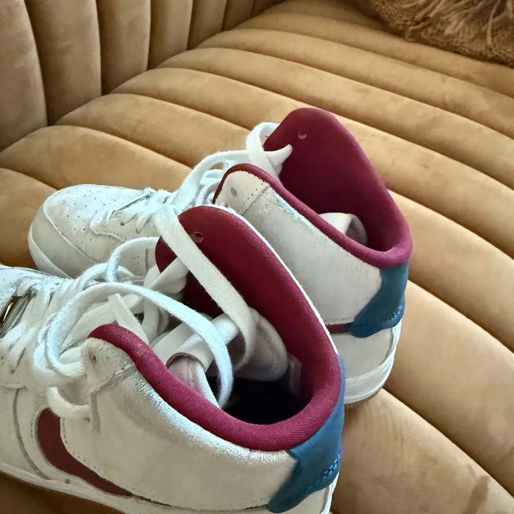 The Nike Air Force 1 Sculpt Grey Suede/Teal & Berry Sz 6.5 - Picture 6 of 11